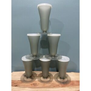 TUPPERWARE Set of 6 Dessert Parfait Cups 6 Lids